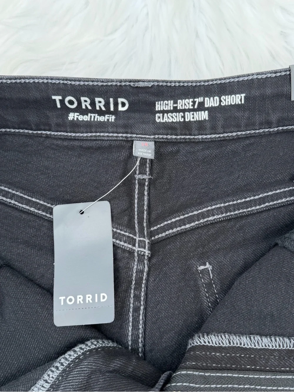 NWT Torrid 7' High-Rise Dad Short